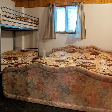 Lovecky Hotel Jivak Лоучень Экстерьер фото