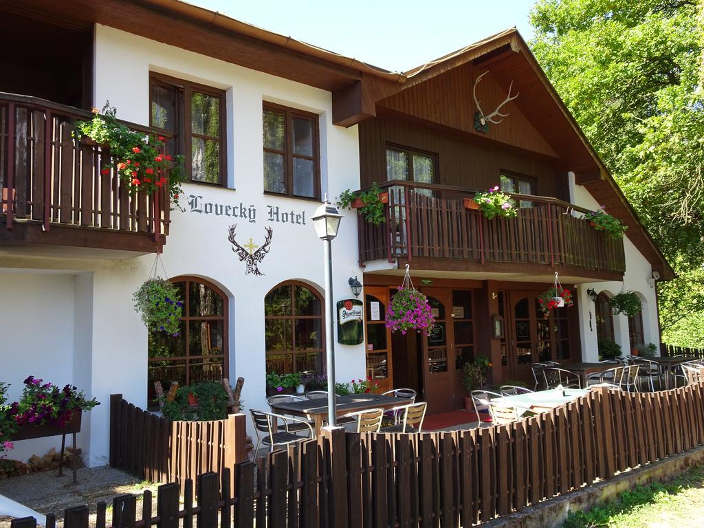 Lovecky Hotel Jivak Лоучень Экстерьер фото