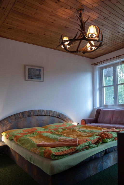 Lovecky Hotel Jivak Лоучень Номер фото
