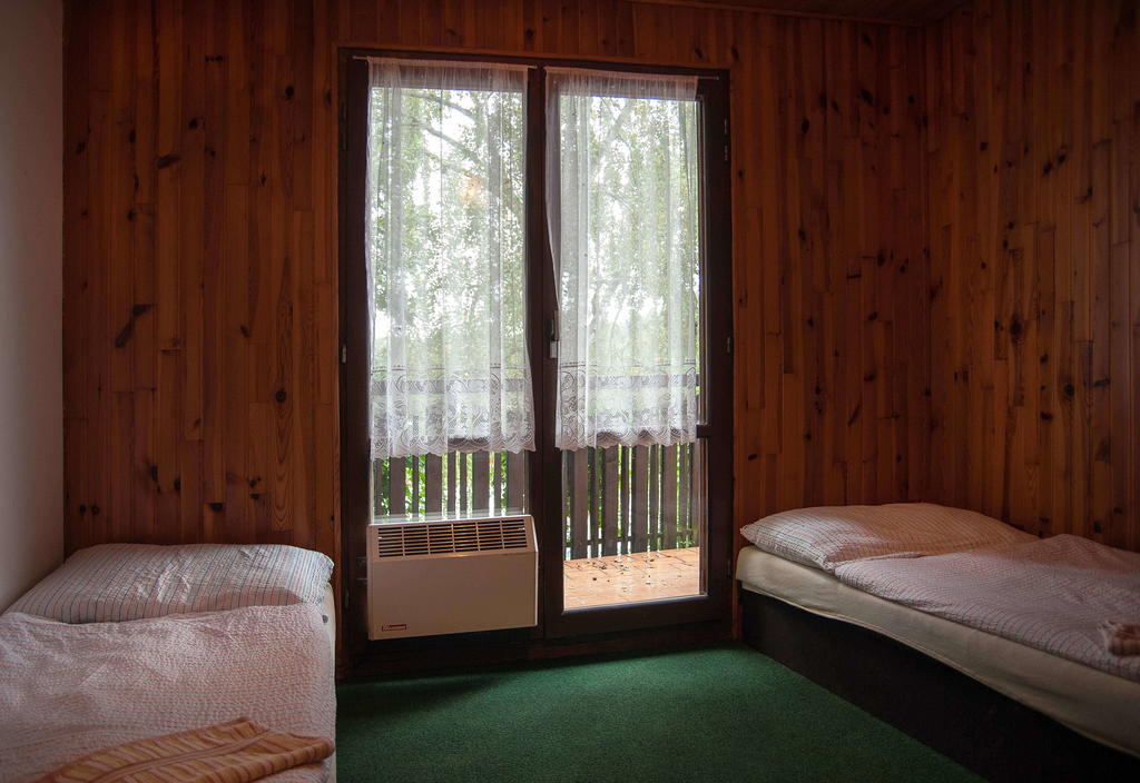 Lovecky Hotel Jivak Лоучень Номер фото