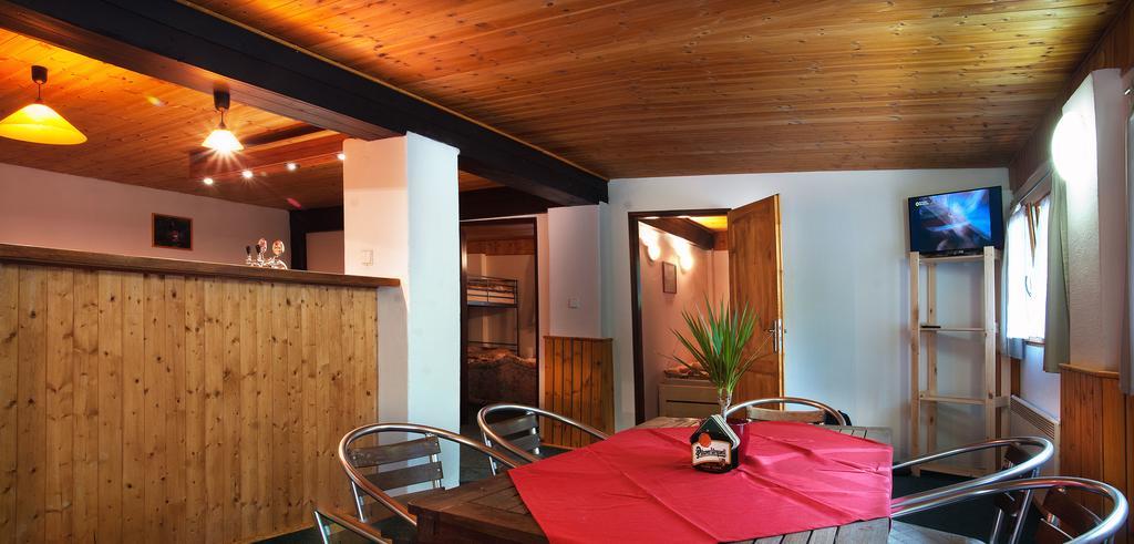 Lovecky Hotel Jivak Лоучень Экстерьер фото
